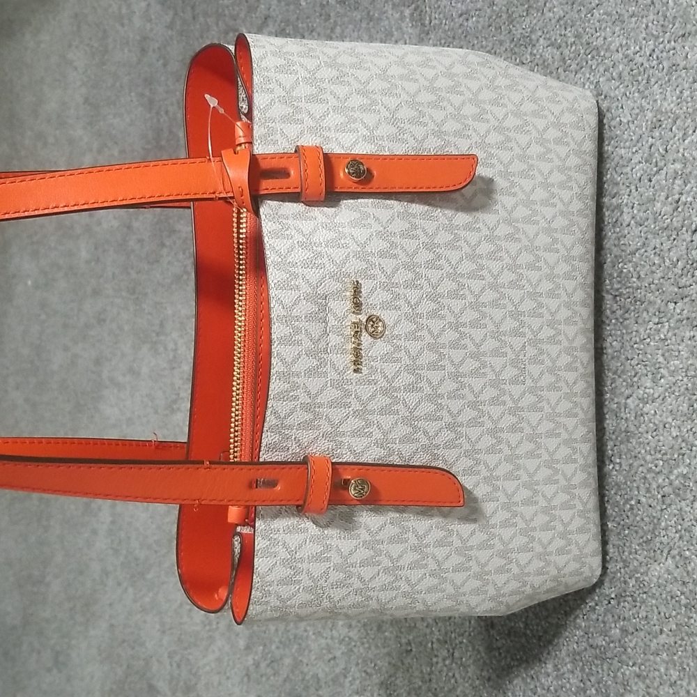 Michael Kors Small Mel Signature Tote/Shoulder Bag